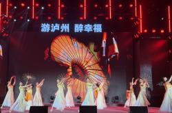 -关于烈火燃烧的赛场：女足队员们的青春风采的信息