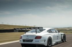 LOL决赛-当马刺银黑风暴席卷五棵松，福克斯的冷血时刻与中华长城的叹息