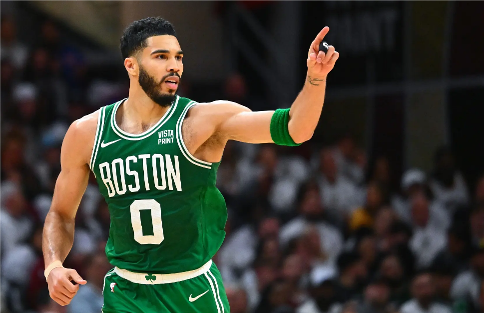 关于刹那辉煌！关键时刻球员神奇表现改写局势的信息