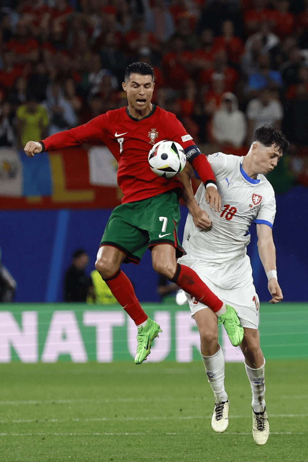 葡萄牙战胜瑞士，成功杀入欧洲杯四强的简单介绍