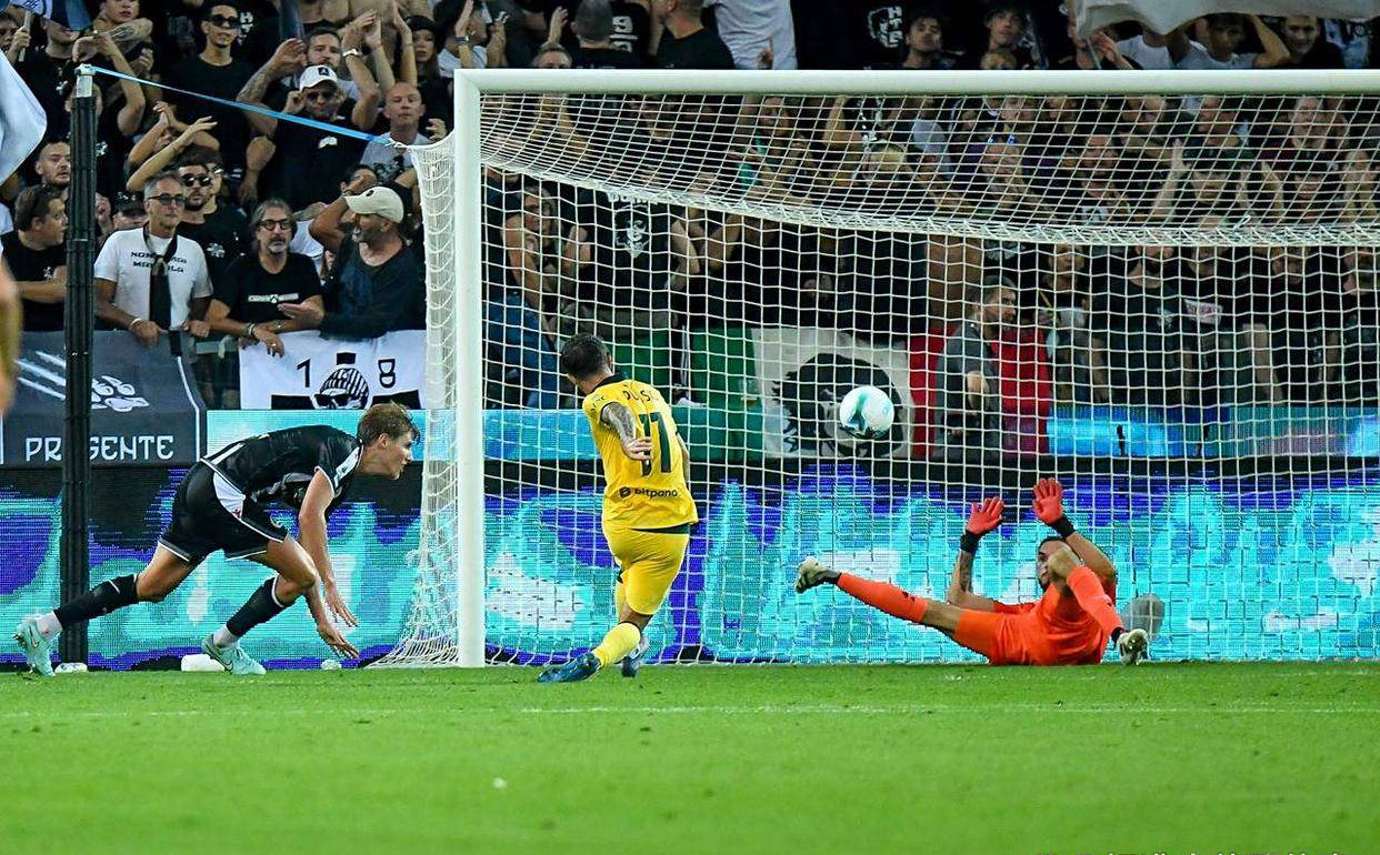 AC米兰击败对手，扩大领先优势的简单介绍