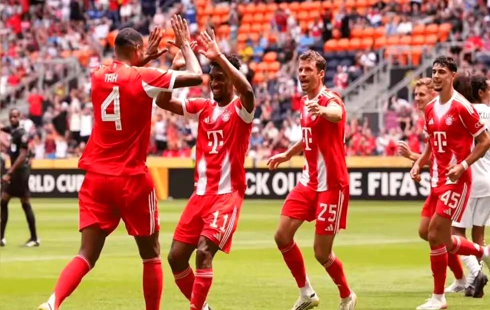 包含拜仁慕尼黑球队管理层谈未来发展,全力以赴争冠的词条 包含拜仁慕尼黑球队管理层谈未来发展,全力以赴争冠的词条