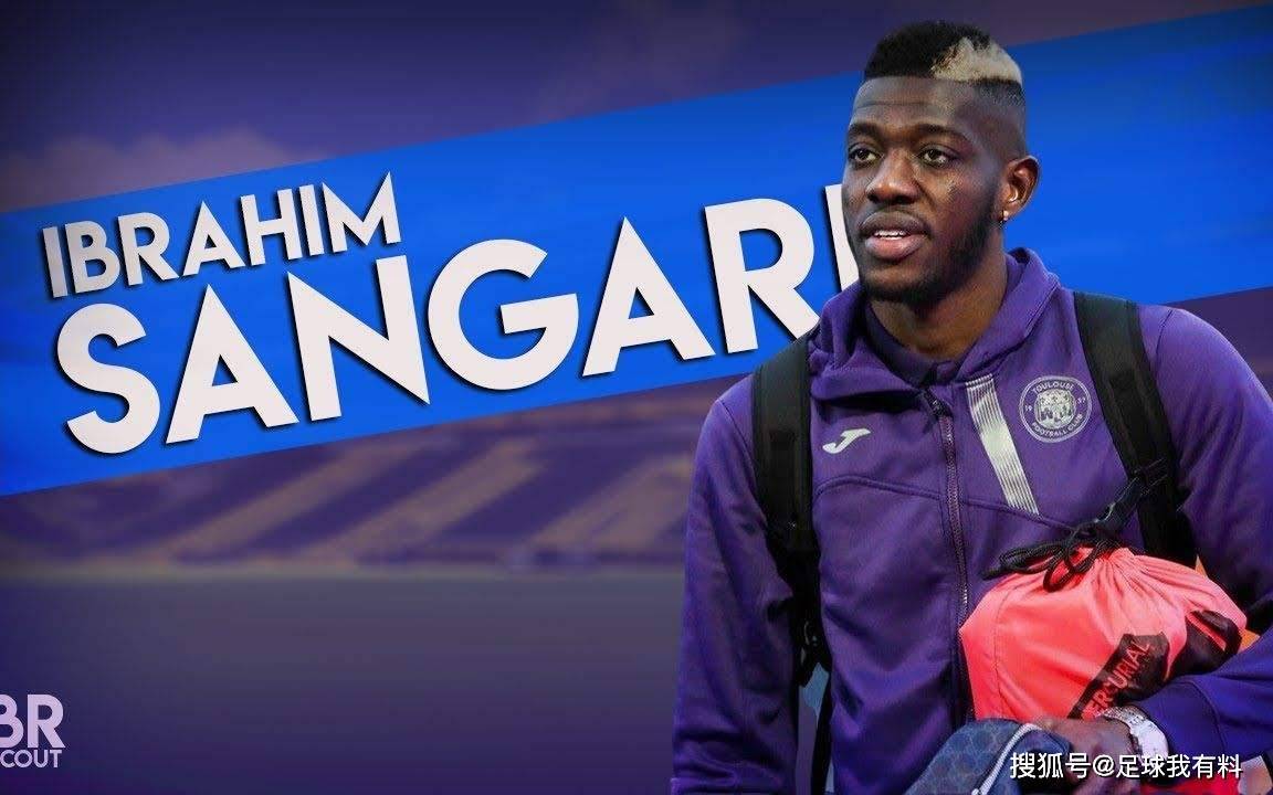 前锋与俱乐部谈判个人赛季目标及报酬问题的简单介绍