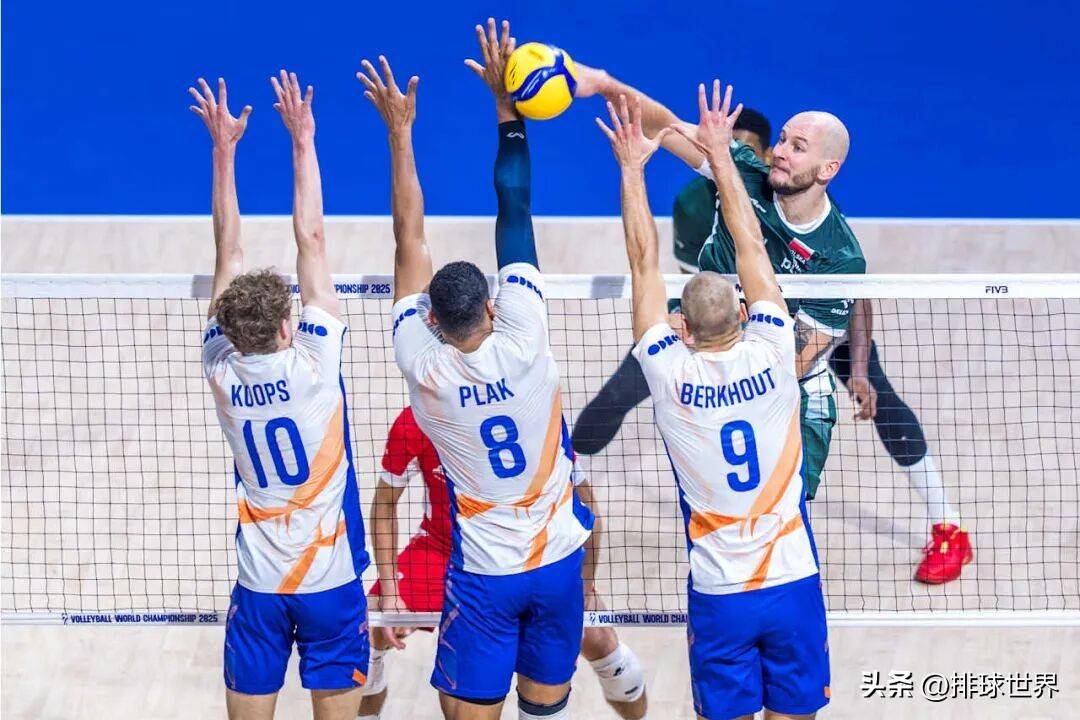 波兰队逆转法国队，波尔统治全场