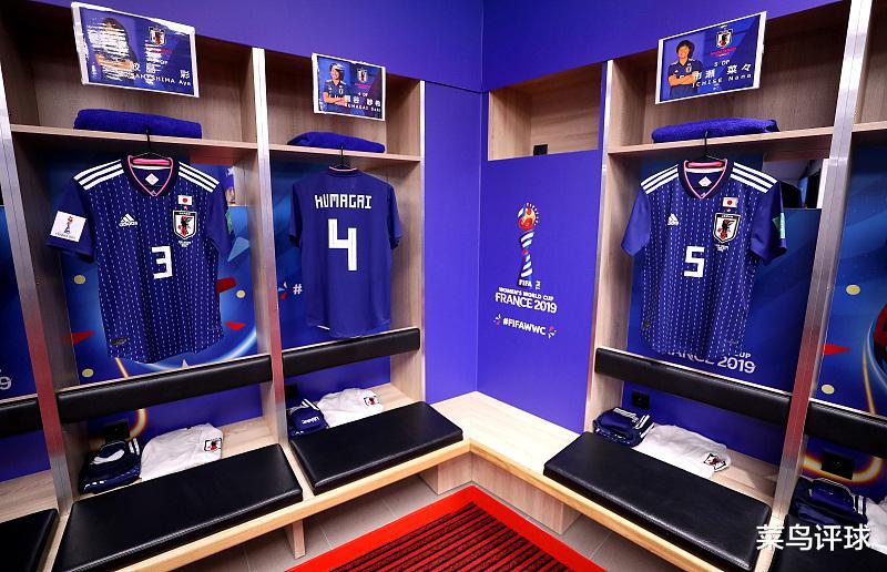 多特蒙德碾压日本，法比尼奥高光表现