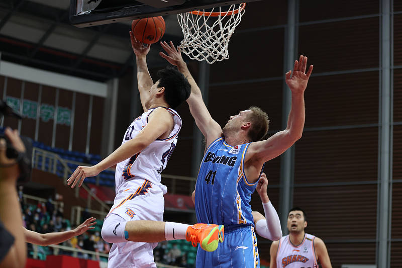 柏林联合客场逆转维也纳，晋级希望大增