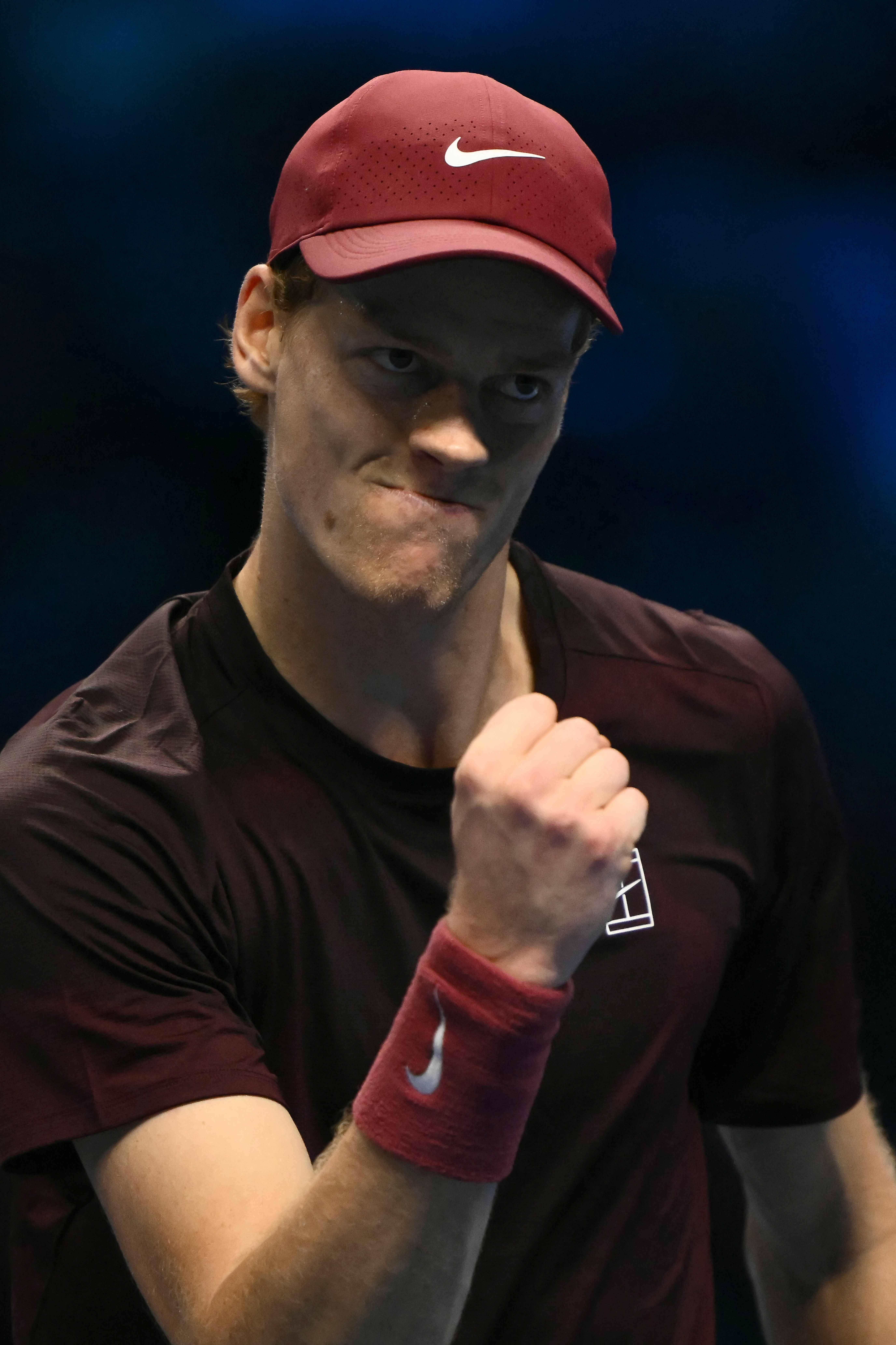 蒙特卡洛大师赛力克年终总决赛，兹维列夫关键制胜