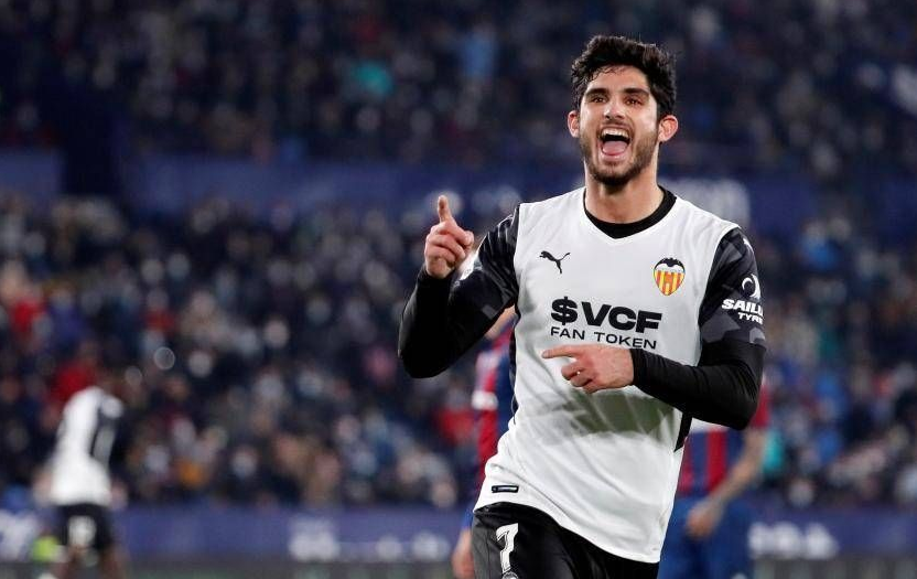 瓦伦西亚连胜被终结,平局拿下重要一分 瓦伦西亚连胜被终结,平局拿下重要一分