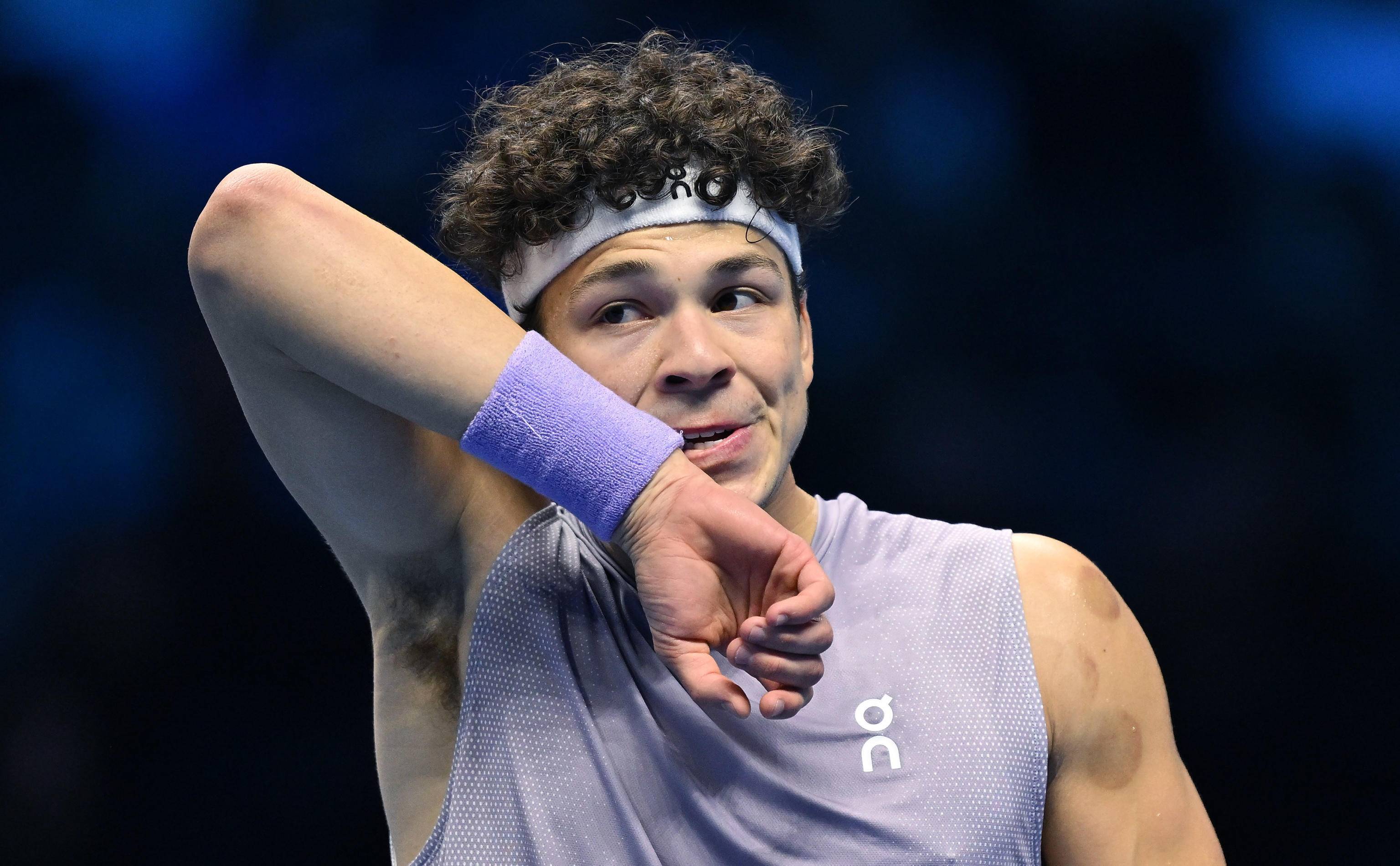 年终总决赛完胜ATP总决赛，兹维列夫点燃赛场