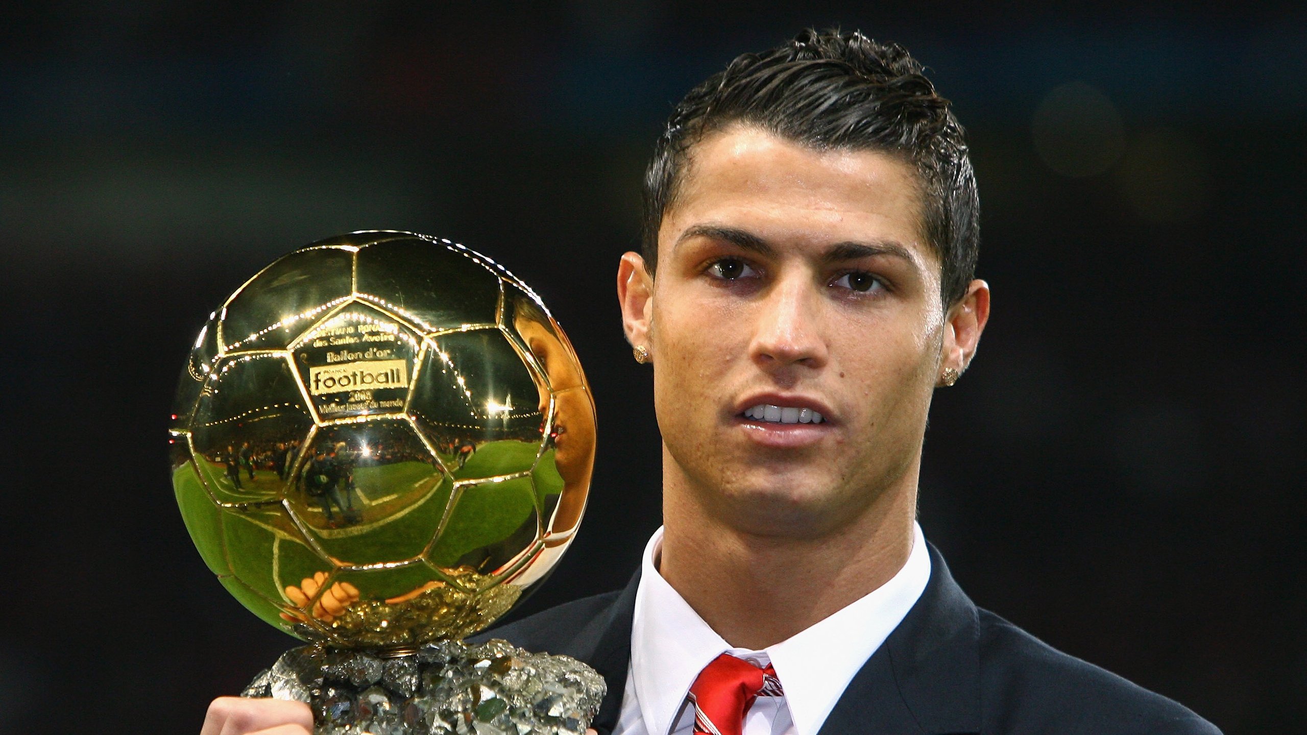 改写历史之夜,摩洛哥压哨绝杀,荷兰黄金一代欧冠梦碎阿姆斯特丹