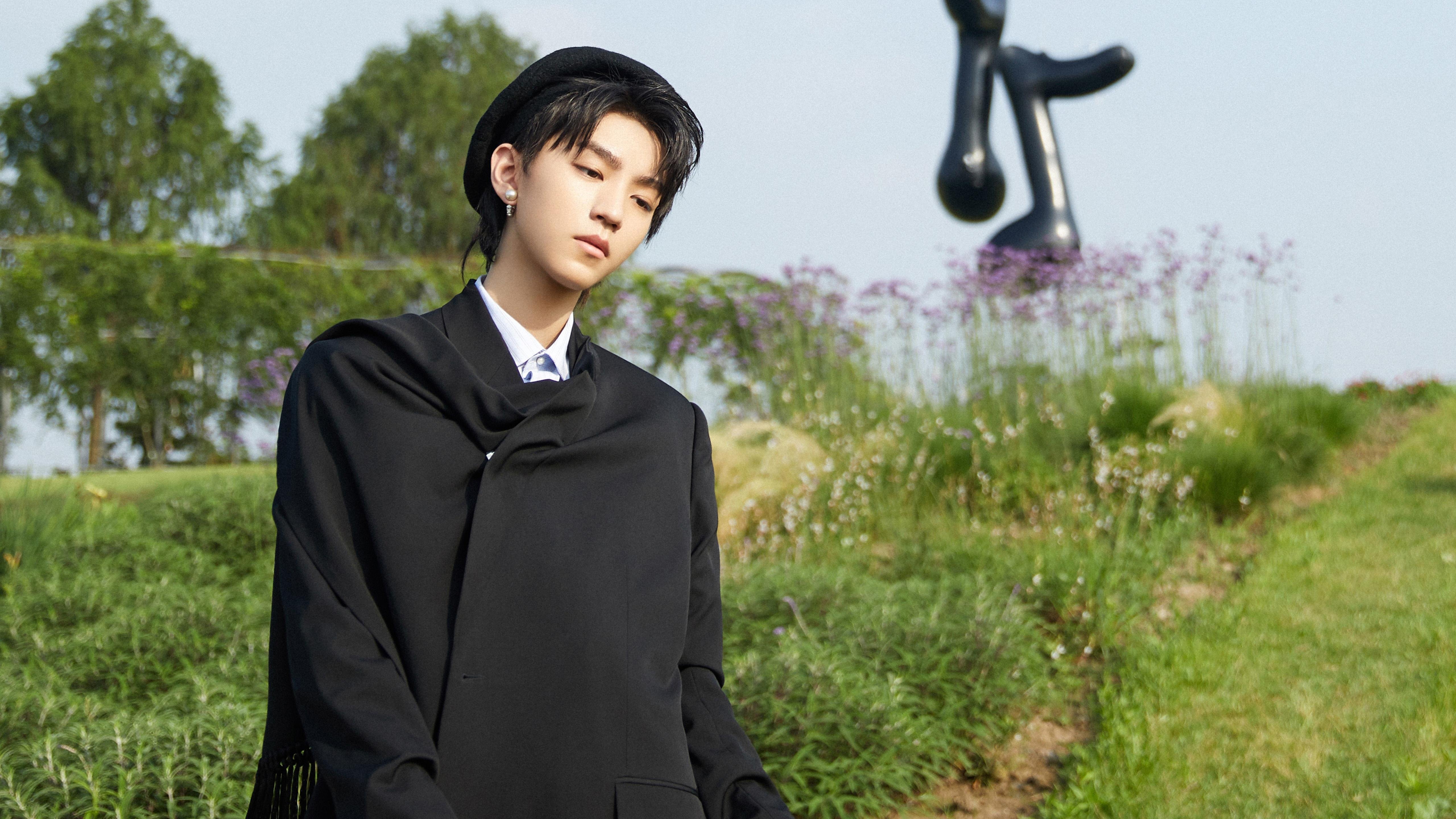 引擎轰鸣与篮球心跳，F1街道赛的极速哲学与北京队的生死逆转