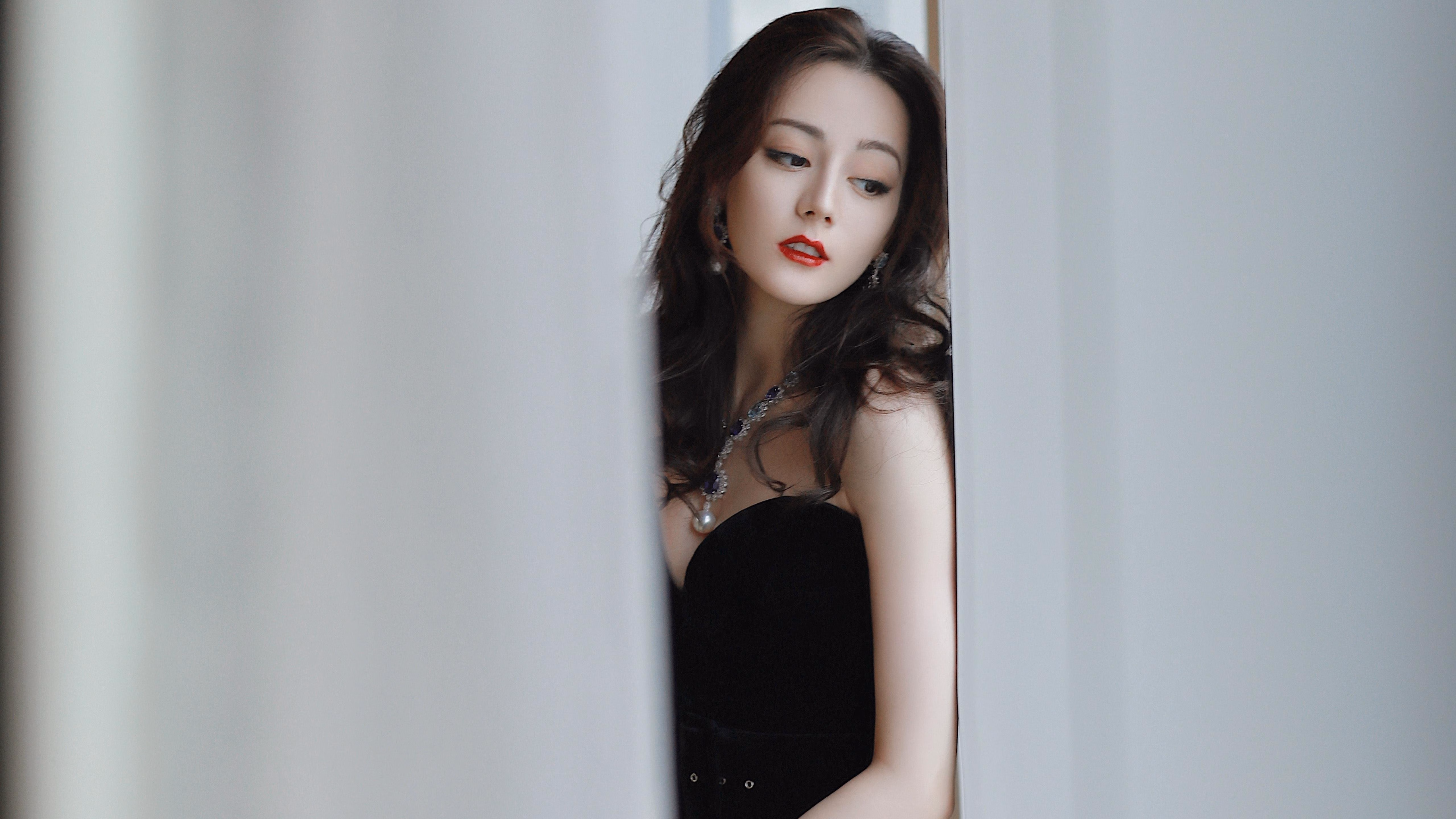 最后一舞照见黄昏之战,迪马利亚的传奇注脚与皇马权杖的无声更迭